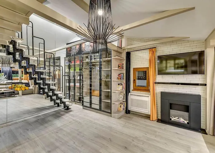 Top 5 - Loft - Top Location - Designer Interior