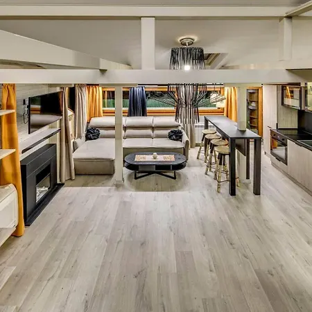 Top 5 - Loft - Top Location - Designer Interior Sofia Exterior photo